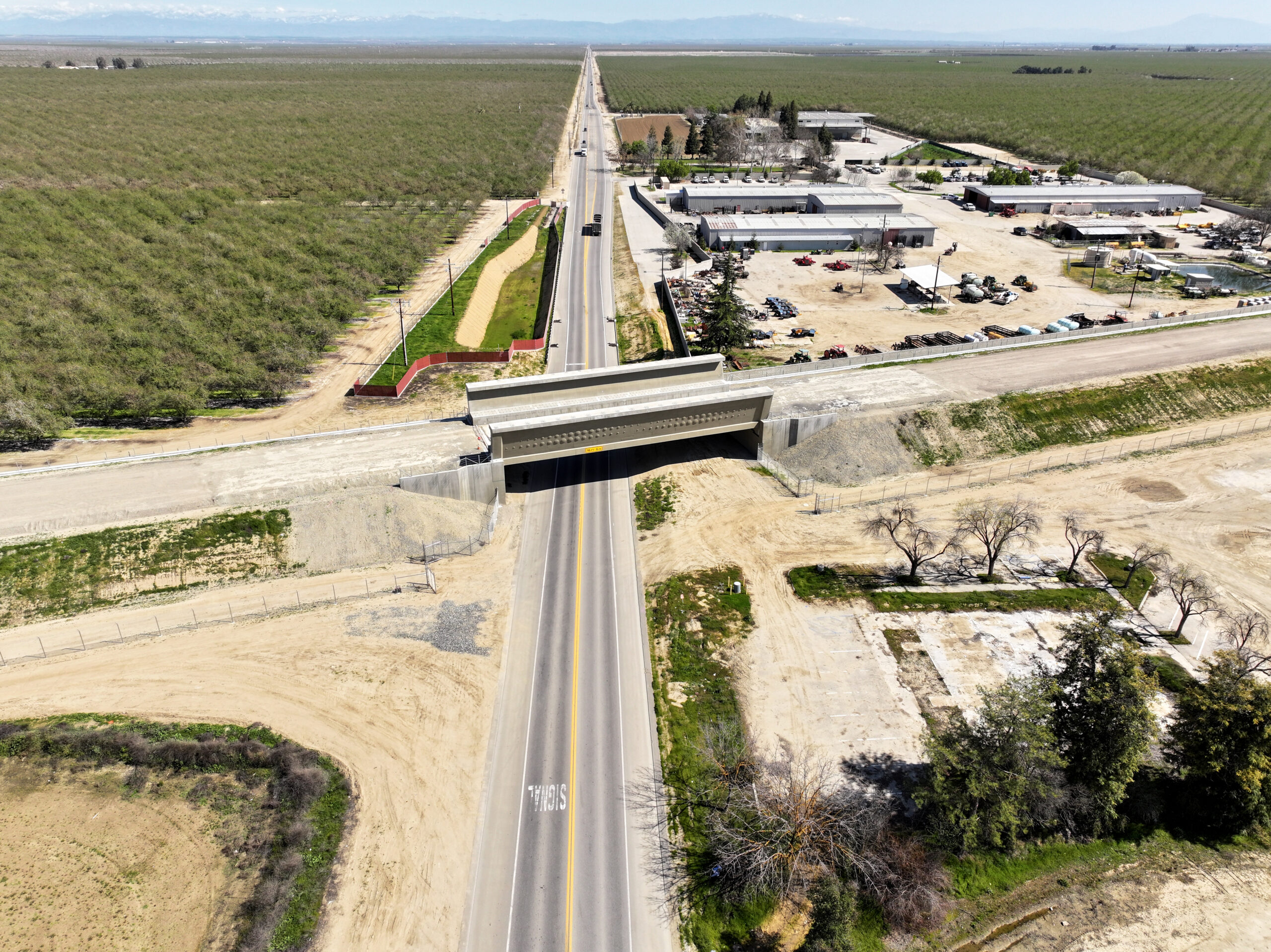 Kimberlina Viaduct (drone view)