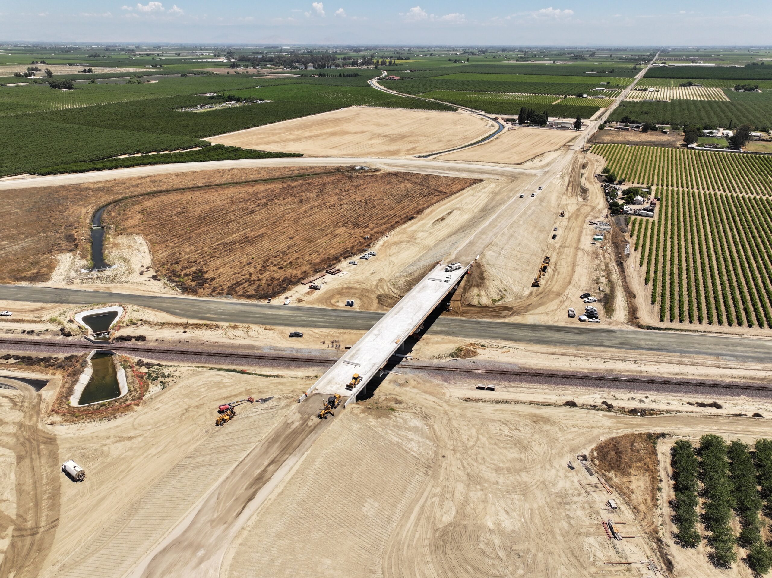 Mountain Avenue Grade Separation (drone view)