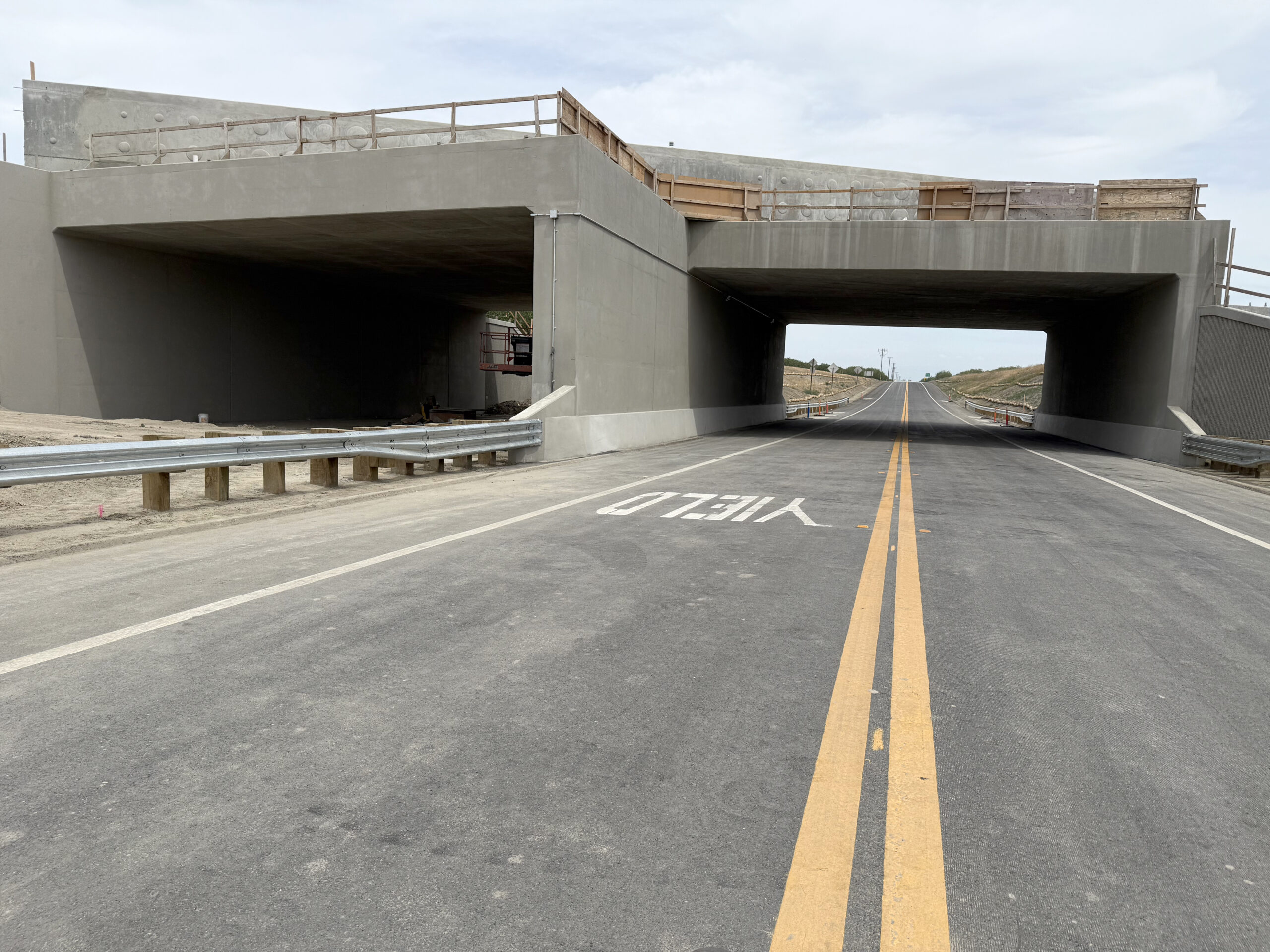 Whitley Avenue Underpass from the ground.